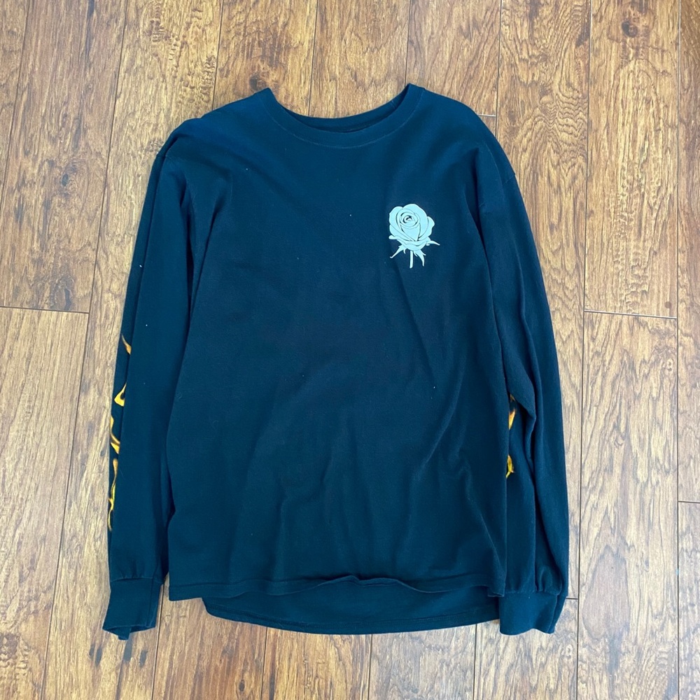 Long sleeved shirt